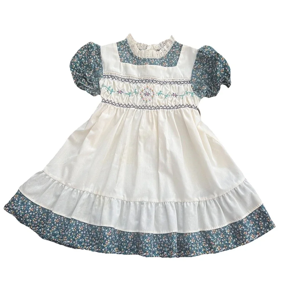 Vintage DISNEY Winnie Pooh Blue Prairie Floral Smocked Peasant Dress Y2K 4T Girl